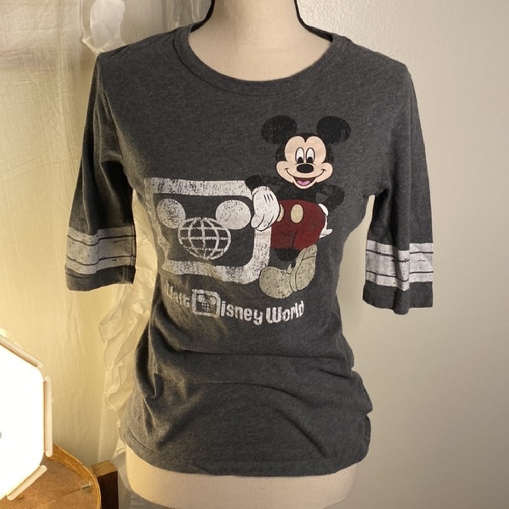 Disney World Parks Gray Short Sleeve Mickey Mouse T-Shirt Size Small‎ - Picture 2 of 6
